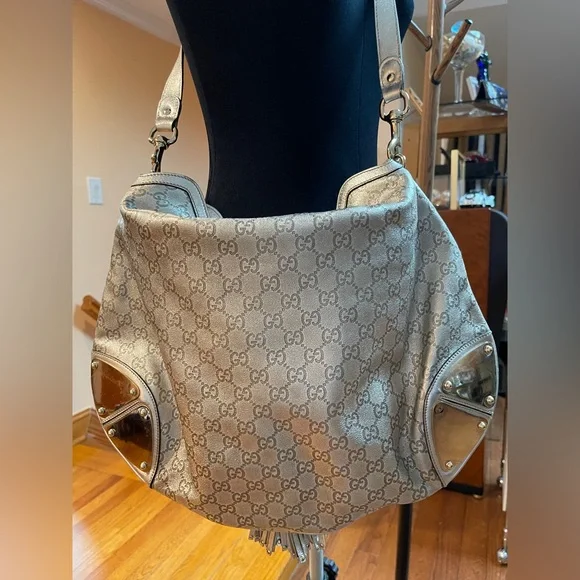 Gucci GG Signature Indy Large - Picture 5 of 16